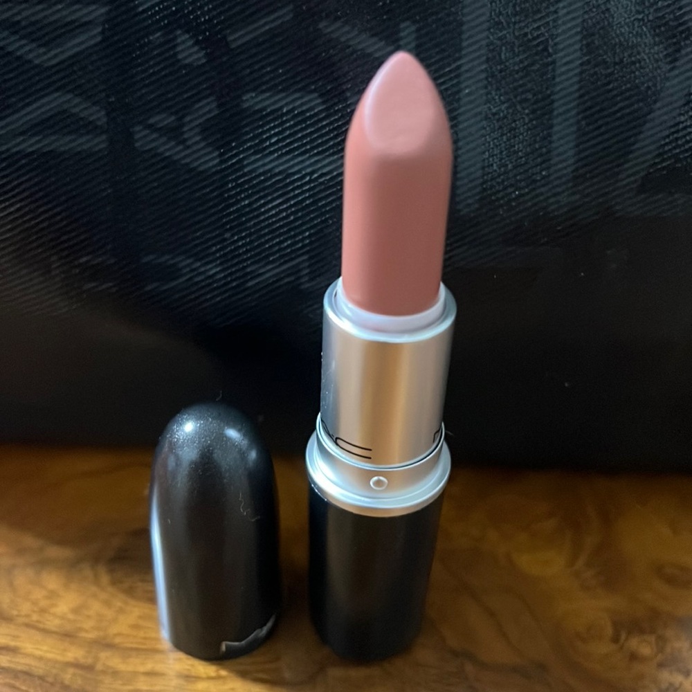 Mac velvet Teddy matte lipstick